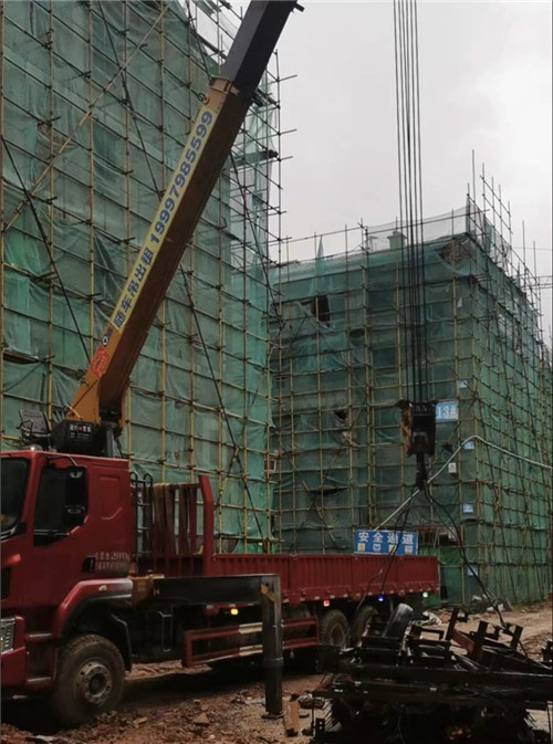 遂溪县“慢工细活”—— 吊车的 “微动控制” 技术